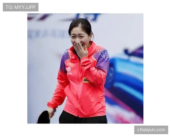 刘诗雯训练再狂热，鞋底磨穿了还藏着秘密装备？